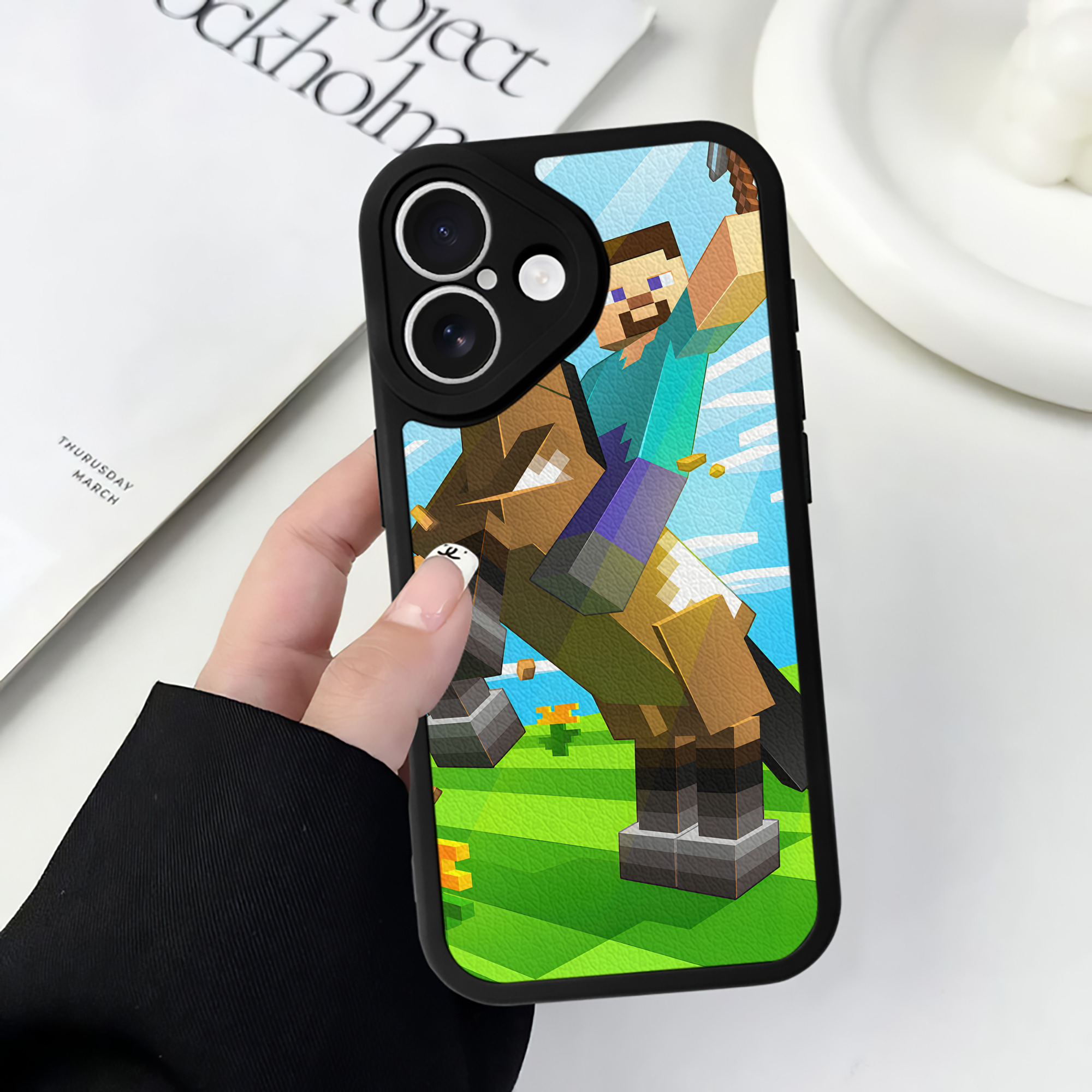 （画像用） マインクラフト ブロックの世界 Minecraft MC Block world 【iPhone 16シリーズ対応】シリコンスマホケース（レザー調） 材質：シリコン